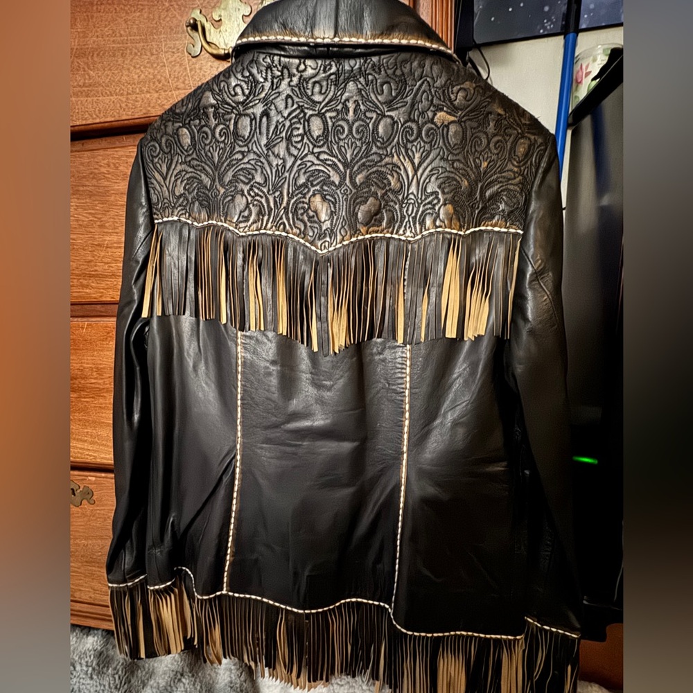 Scully Women’s Stitching Tooled Fringe western leather jacket - Picture 4 of 7
